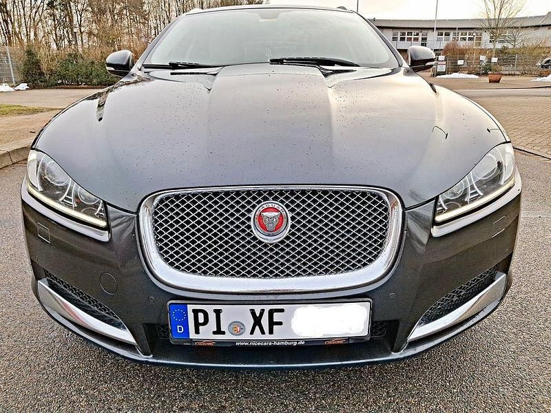 Gebraucht Jaguar XF Sportbrake S 275 PS (202 kW) 2014 Grau Kombi