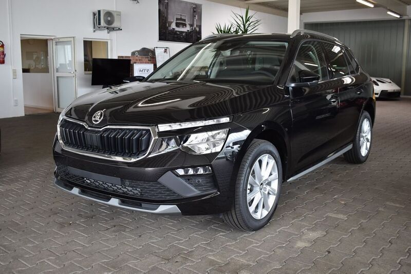 Schwarzmagic perleffekt Neu 2025 Skoda Kamiq Selection SUV | 27.800 € (Guter Preis) - Bild 1/4