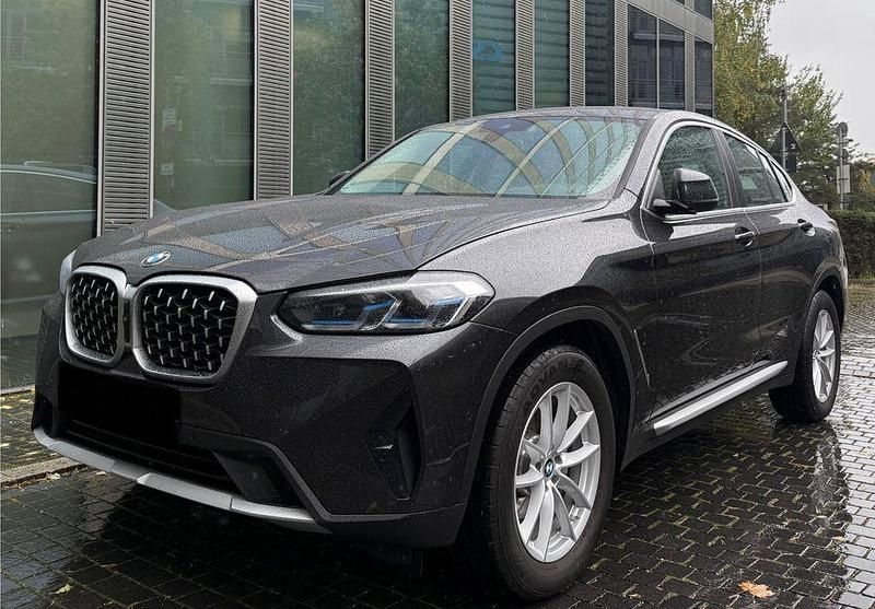 Grau Gebraucht 2023 BMW X4 Performance SUV | 41.999 € (Superpreis) - Bild 1/4