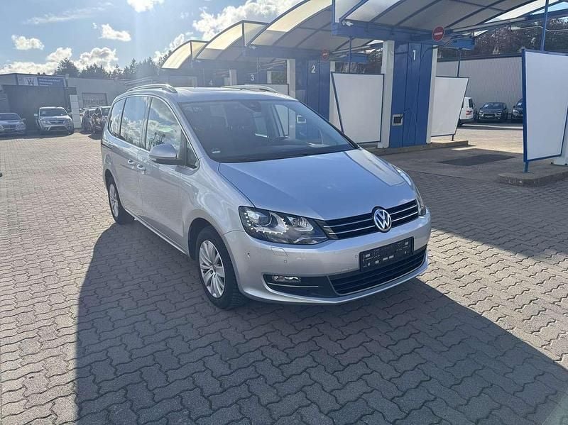 Gebraucht VW Sharan Highline 184 PS (135 kW) 2017 Grau Van / Kleinbus