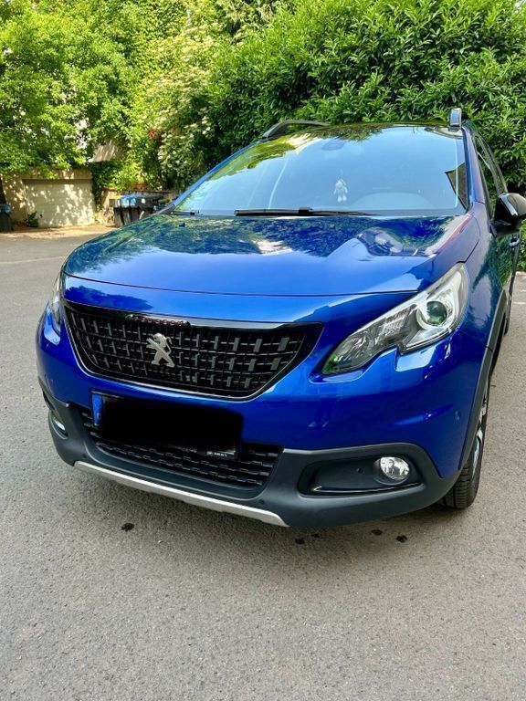 Blau Gebraucht 2019 Peugeot 2008 GT-line SUV | 12.500 € (Superpreis) - Bild 1/4