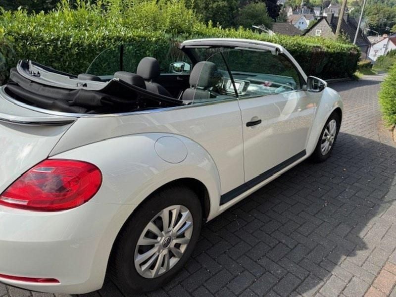 Gebraucht VW Beetle 105 PS (77 kW) 2016 Weiß Kleinwagen