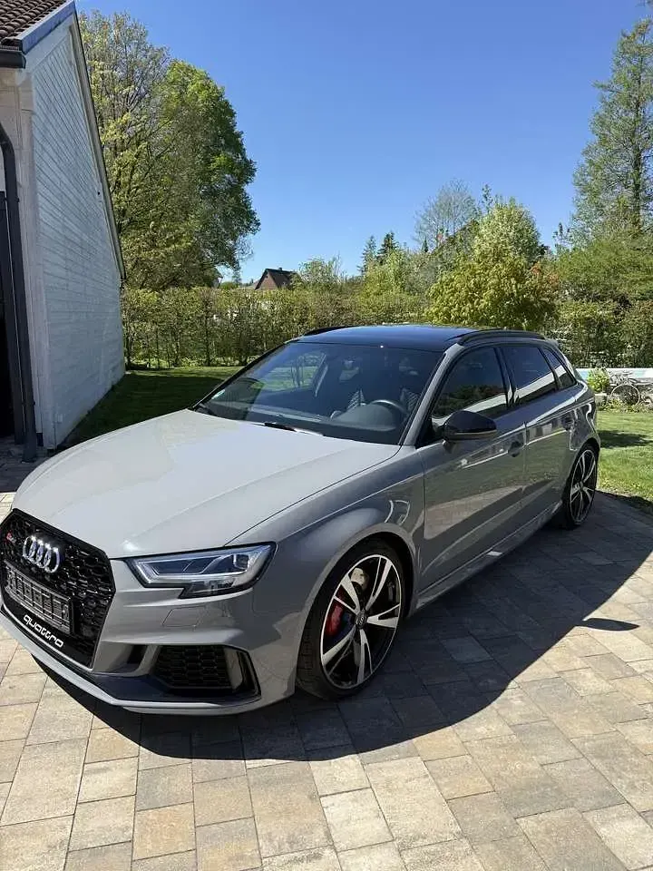 Gebraucht Audi RS3 Sportback 400 PS (294 kW) 2018 Grau Kleinwagen