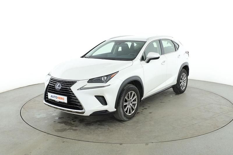 Gebraucht Lexus NX300h 143 PS (105 kW) 2020 Weiß SUV