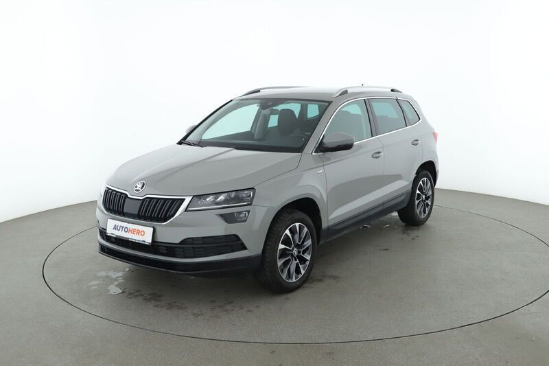 Grau Gebraucht 2020 Skoda Karoq Drive SUV | 20.820 € (Guter Preis) - Bild 1/4