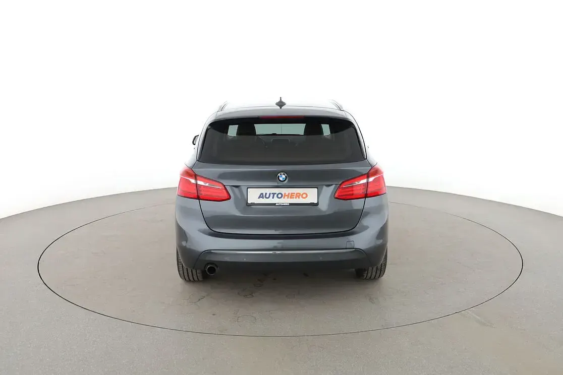 Gebraucht BMW 225 Active Tourer Luxury Line 88 PS (64 kW) 2016 Grau Van / Kleinbus