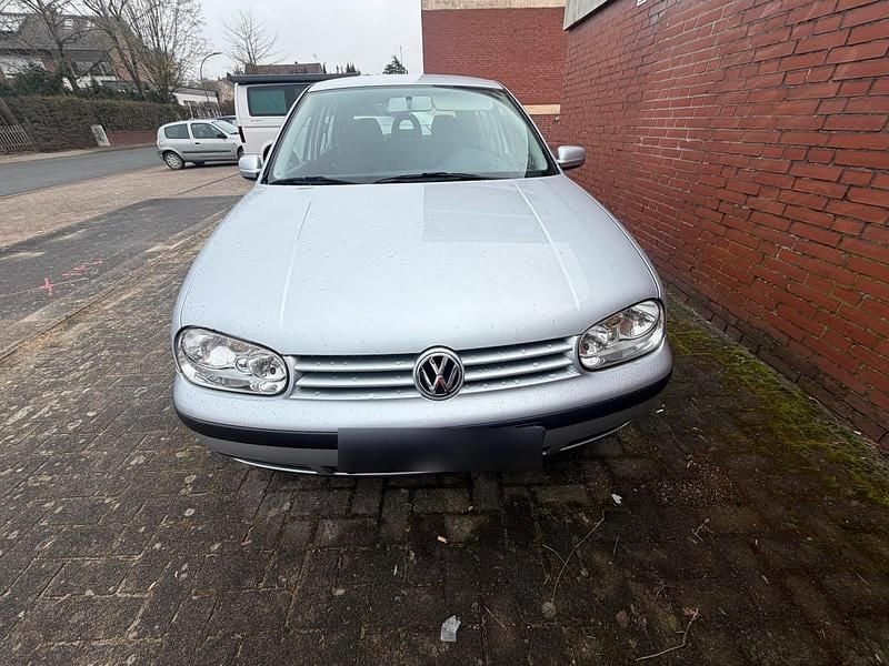 Gebraucht VW Golf IV 2001 Silber Kleinwagen
