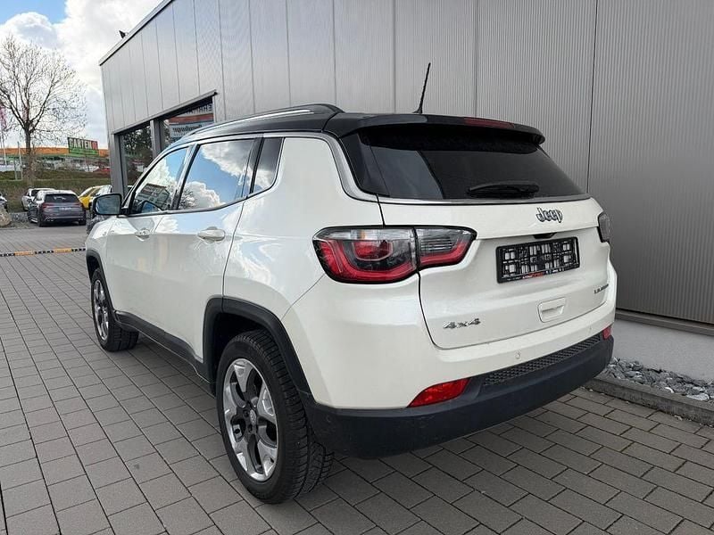 Gebraucht Jeep Compass Limited 170 PS (125 kW) 2019 Weiß SUV