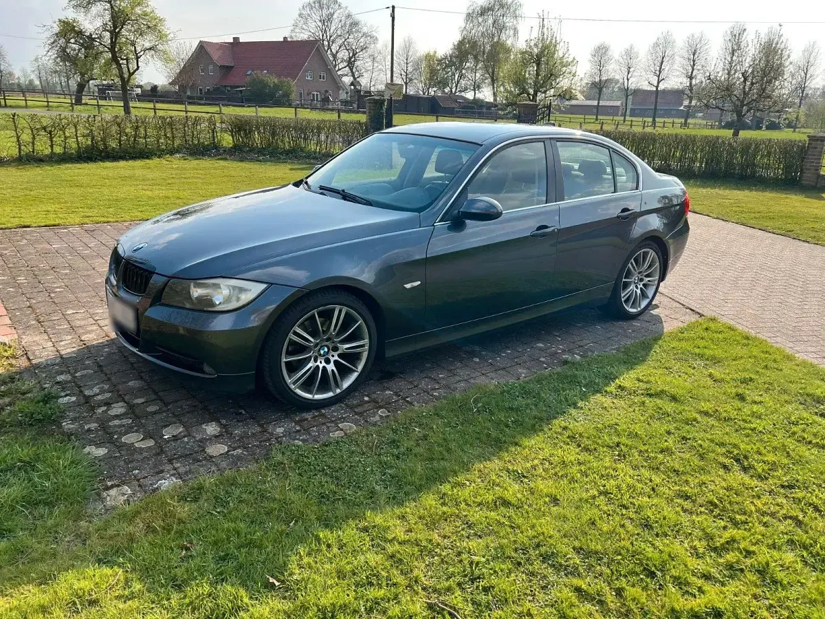 Używany BMW 325 218 KM (160 kW) 2006 Szary Sedan/Limuzyna