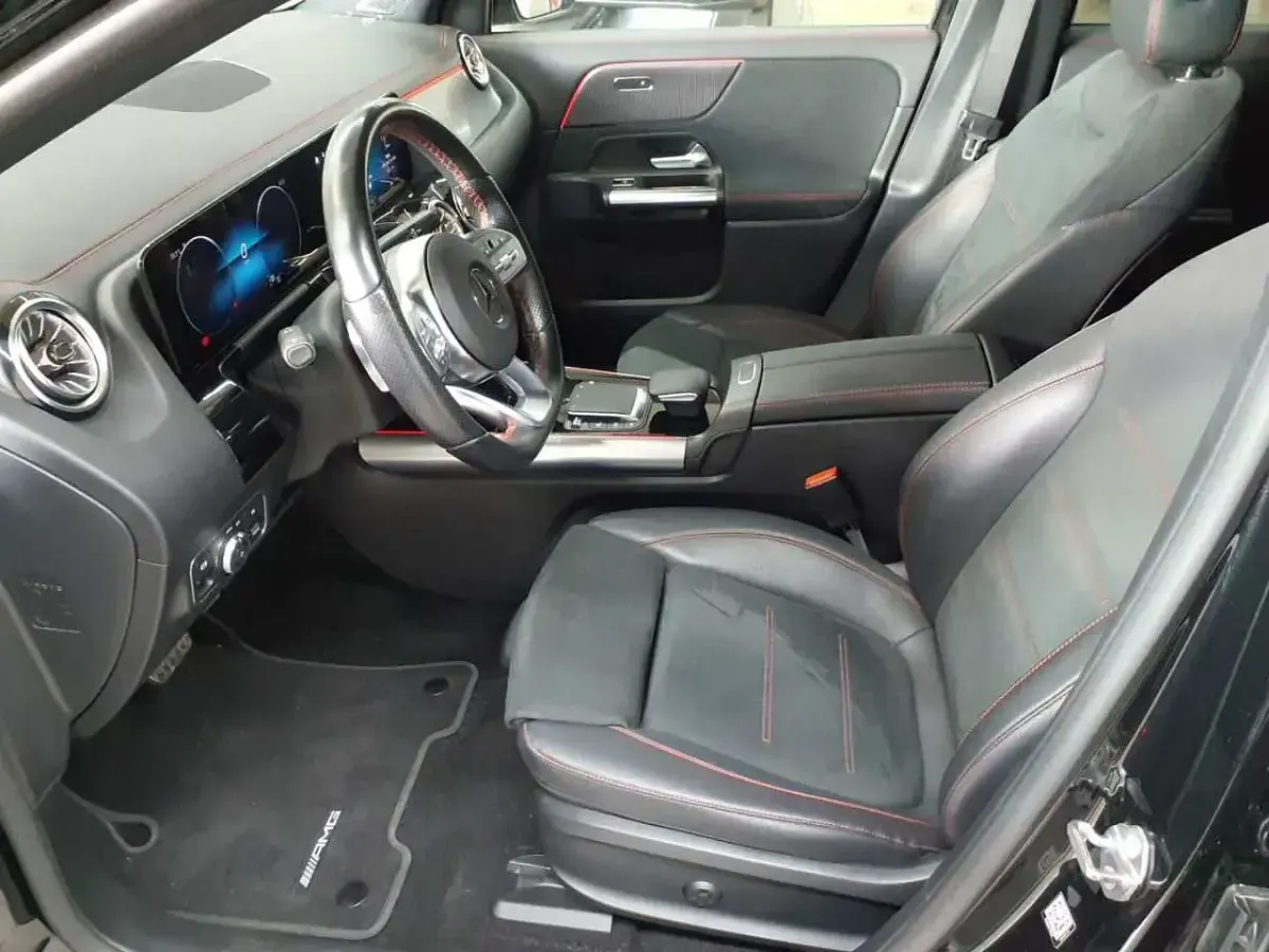 Gebraucht Mercedes EQA250 AMG line 139 kW (190 PS) 2022 Kosmosschwarz metallic SUV