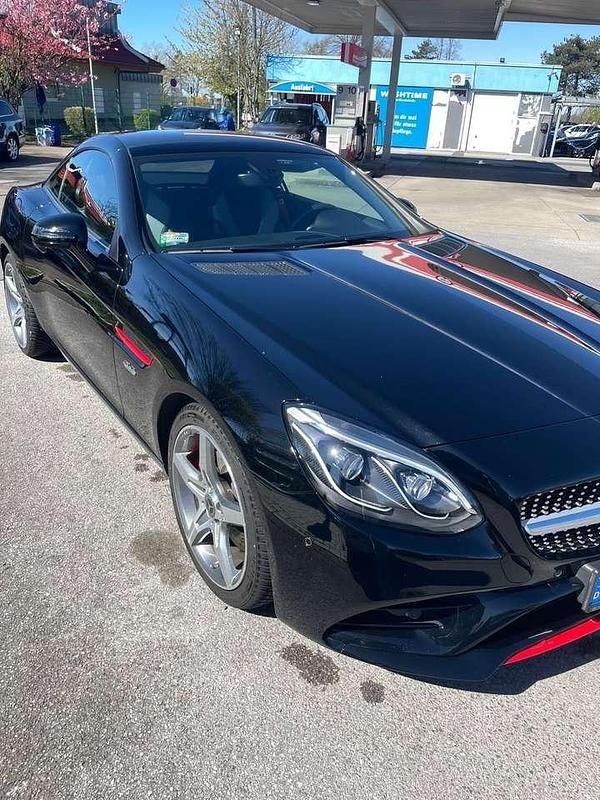 Gebraucht Mercedes SLC180 Edition 156 PS (114 kW) 2017 Schwarz Cabrio