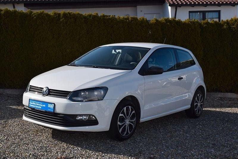 Gebraucht VW Polo Trendline 60 PS (44 kW) 2015 Weiß Kleinwagen