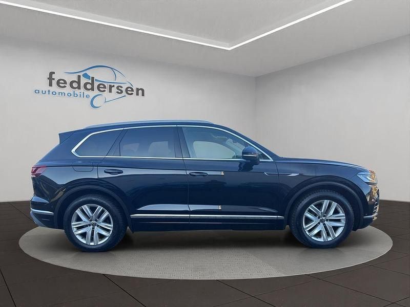 Gebraucht VW Touareg Atmosphere 231 PS (169 kW) 2021 Deep black perleffekt (metallic) SUV