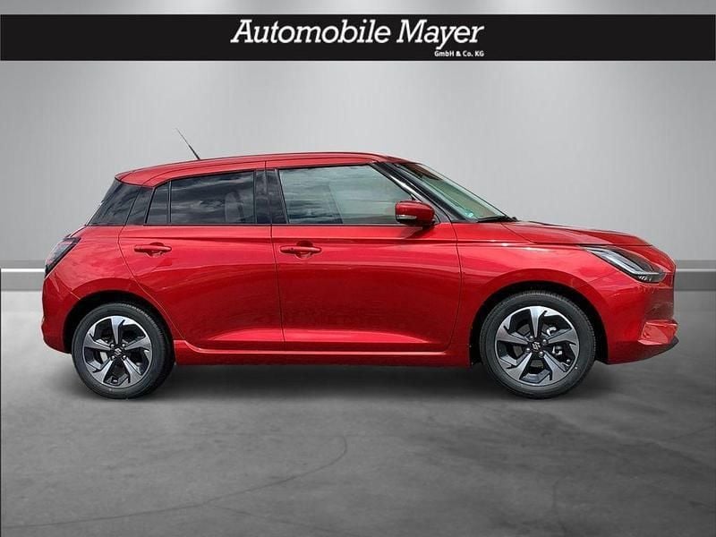 Gebraucht Suzuki Swift Comfort+ 83 PS (61 kW) 2025 Rot Kleinwagen