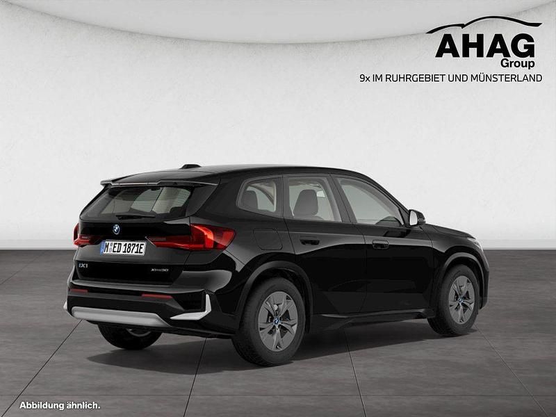 Gebraucht BMW iX1 Performance 230 kW (313 PS) 2023 Schwarz SUV