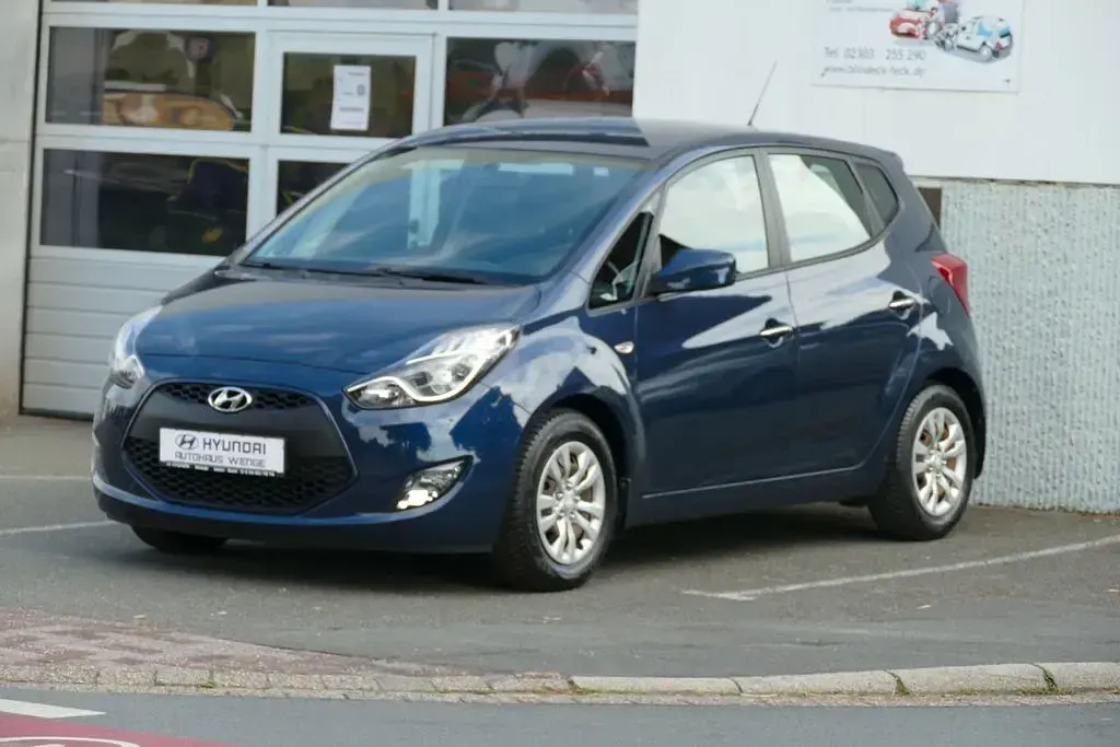 Gebraucht Hyundai ix20 Classic 90 PS (66 kW) 2016 Blau Kleinwagen