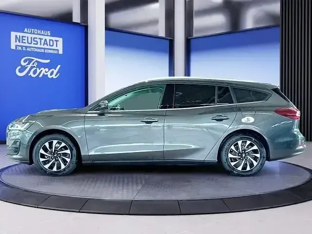 Gebraucht Ford Focus Titanium 125 PS (91 kW) 2024 Magneticgrau metallic Kombi