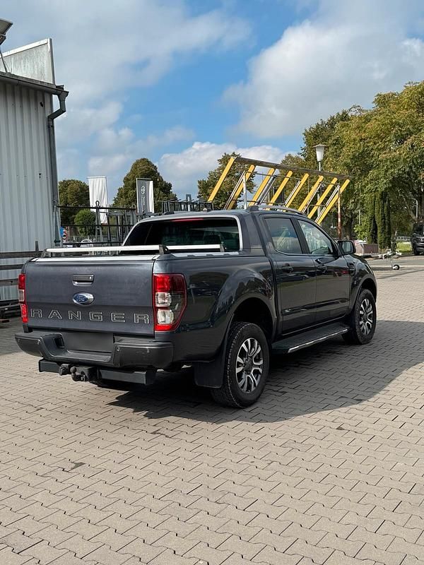 Gebraucht Ford Ranger 213 PS (156 kW) 2021 Grau Pickup