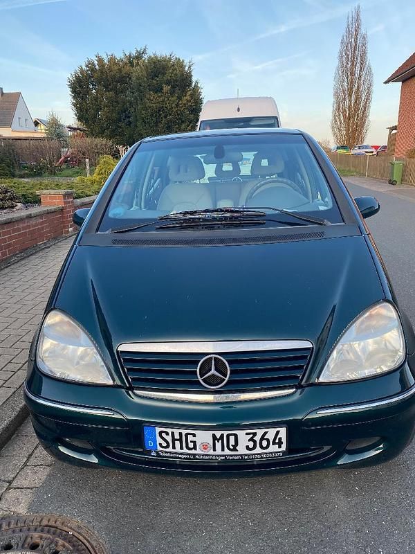 Gebraucht Mercedes A140 60 PS (44 kW) 2001 Grün Limousine