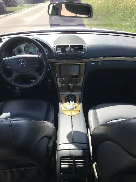 Gebraucht Mercedes E350 AMG 272 PS (200 kW) 2007 Weiß Limousine
