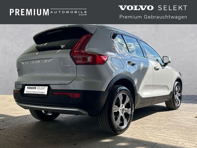 Gebraucht Volvo XC40 Inscription 163 PS (119 kW) 2021 Silber SUV