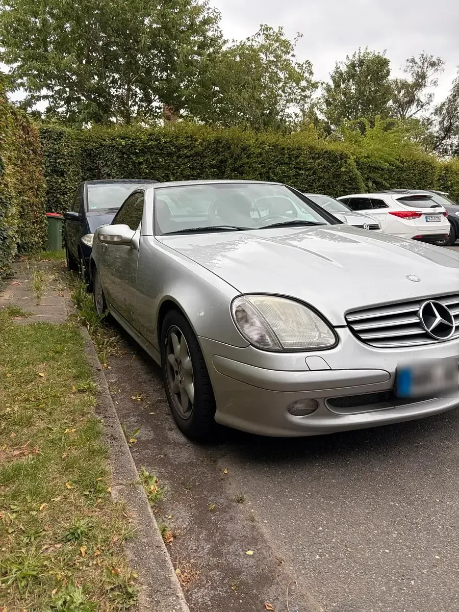 Gebraucht Mercedes SLK200 163 PS (119 kW) 2002 Silber Cabrio