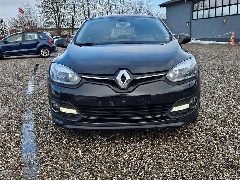 Gebraucht Renault Mégane III Expression 110 PS (80 kW) 2014 Schwarz Limousine