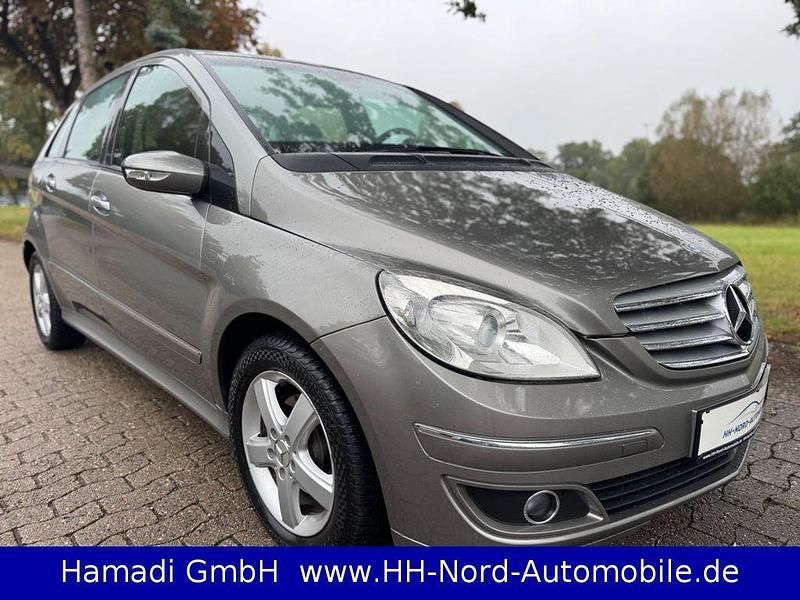 Grau Gebraucht 2008 Mercedes B170 Van / Kleinbus | 5.999 € (Fairer Preis) - Bild 1/4