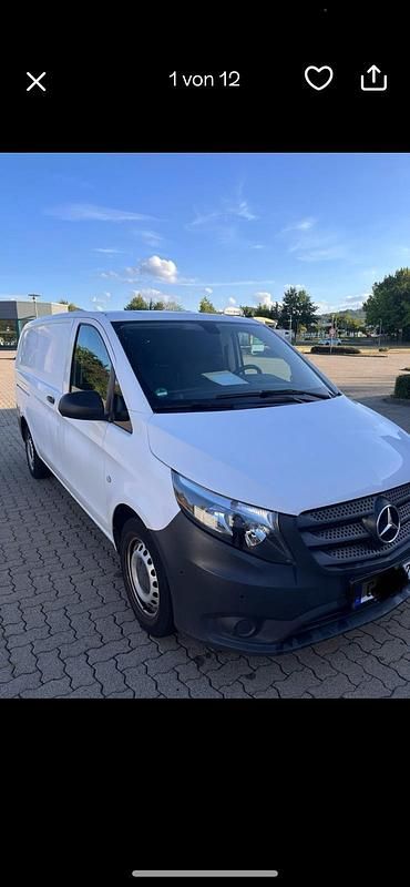 Weiß Gebraucht 2018 Mercedes Vito Van / Kleinbus | 13.900 € (Etwas zu teuer) - Bild 1/4