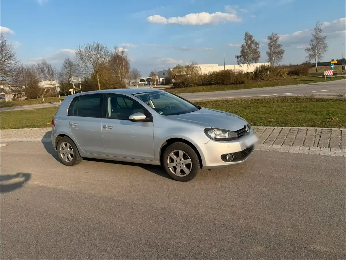 Gebraucht VW Golf VI 80 PS (58 kW) 2008 Silber Kleinwagen