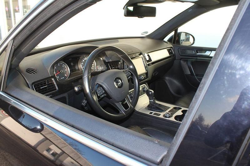 Gebraucht VW Touareg 245 PS (180 kW) 2011 Schwarz SUV