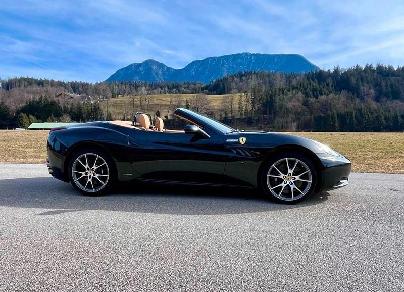 Gebraucht Ferrari California 460 PS (338 kW) 2011 Schwarz Cabrio