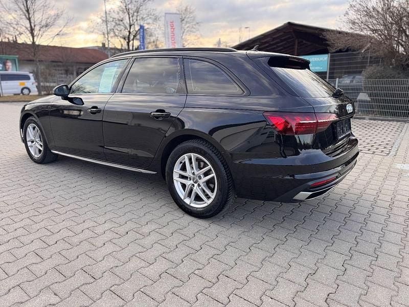 Gebraucht Audi A4 Advanced 190 PS (139 kW) 2020 Mythosschwarz Kombi