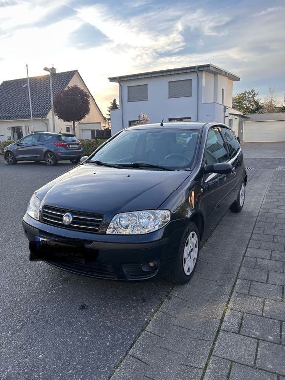 Schwarz Gebraucht 2006 Fiat Punto Kleinwagen | 1.099 € (Guter Preis) - Bild 1/4