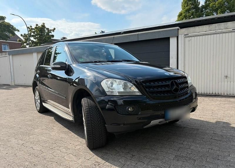 Gebraucht Mercedes ML280 190 PS (139 kW) 2006 Schwarz SUV