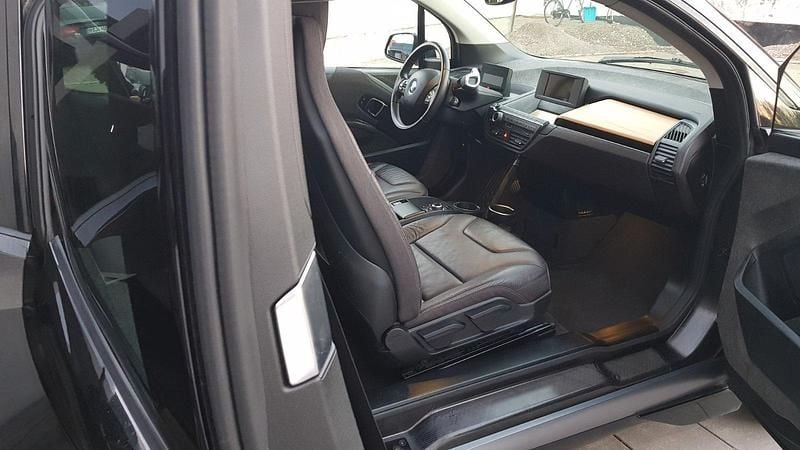 Gebraucht BMW i3 170 PS (125 kW) 2015 Schwarz Kleinwagen