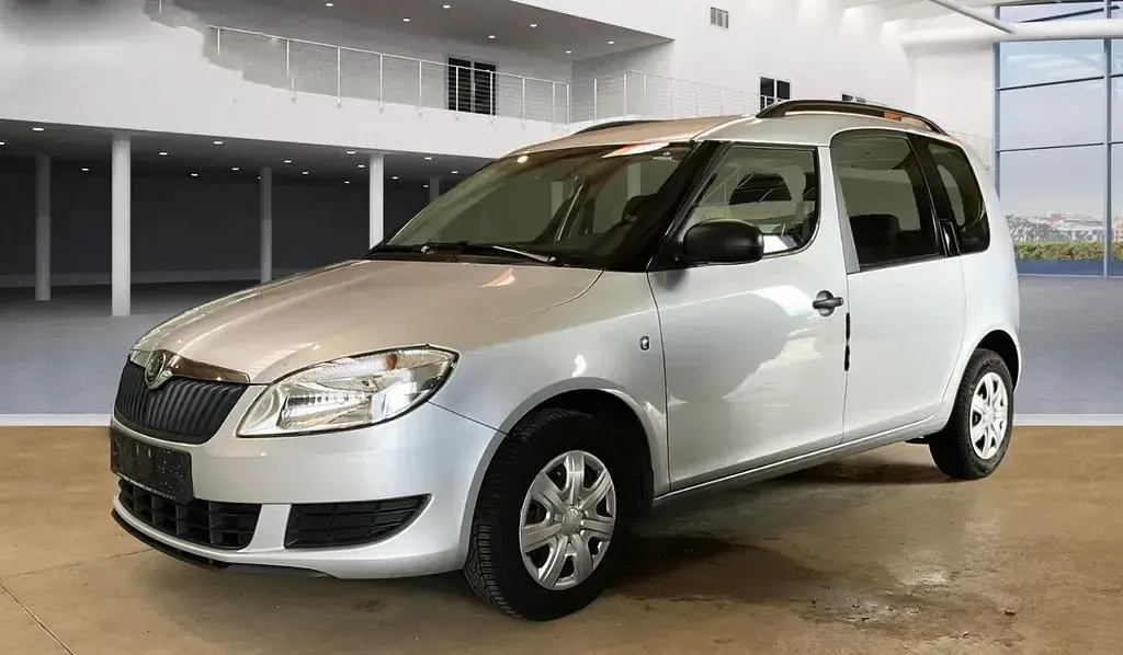 Gebraucht Skoda Roomster Active 86 PS (63 kW) 2011 Silber Van / Kleinbus