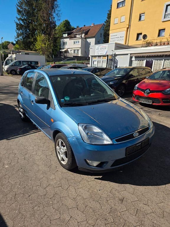 Gebraucht Ford Fiesta Trend 80 PS (58 kW) 2003 Blau Kleinwagen