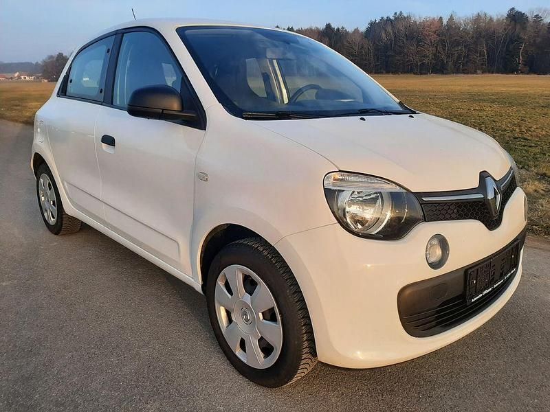 Gebraucht Renault Twingo Life 71 PS (52 kW) 2018 Crystal weiss Kleinwagen