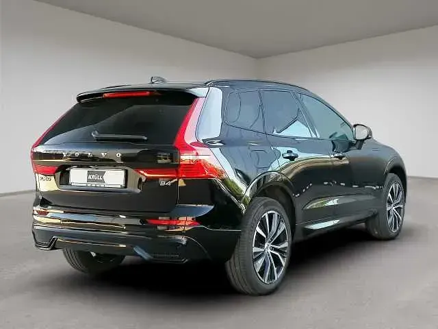 Gebraucht Volvo XC60 145 PS (106 kW) 2023 SUV