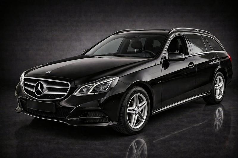 Second-hand Mercedes E300 231 CP (169 kW) 2015 Negru Break