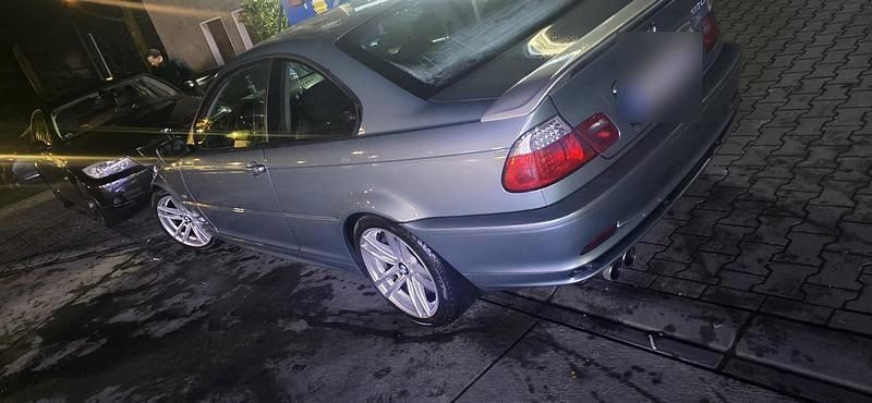 Gebraucht BMW 318 143 PS (105 kW) 2002 Andere farben Coupé