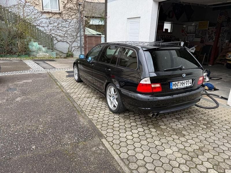 Gebraucht BMW 330 Performance 231 PS (169 kW) 2003 Schwarz Kombi