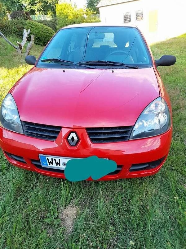 Rot Gebraucht 2009 Renault Clio II Campus Limousine | 1.750 € (Guter Preis) - Bild 1/4