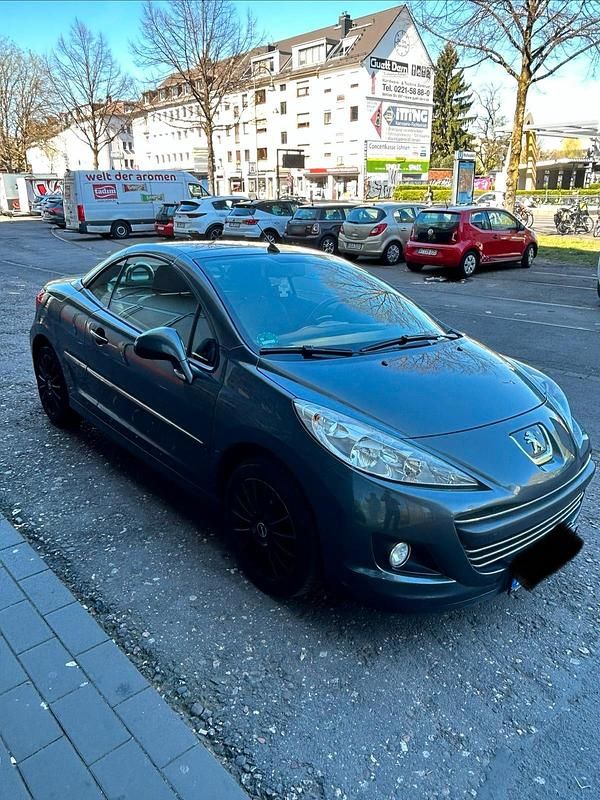 Gebraucht Peugeot 207 CC 120 PS (88 kW) 2012 Grau Cabrio