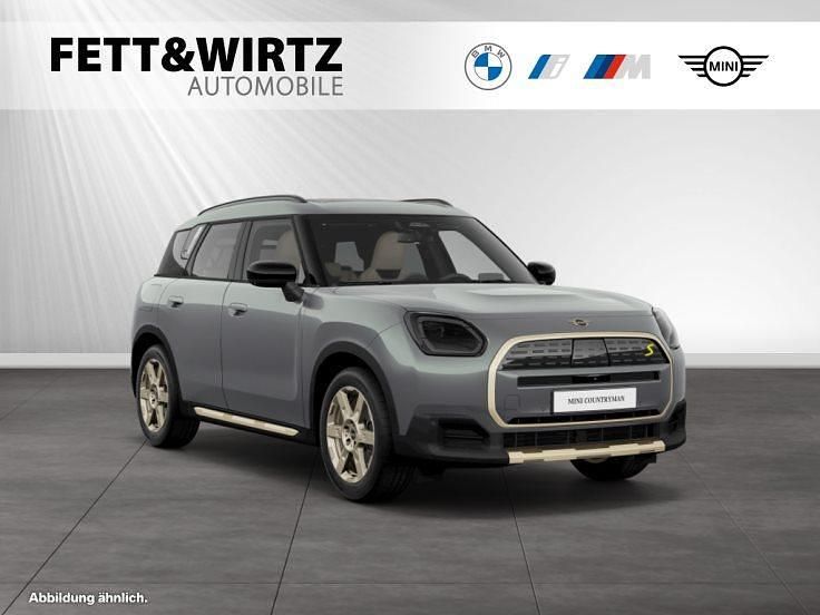 Smokey green metallic Gebraucht 2024 Mini Countryman SUV | 38.800 € (Fairer Preis) - Bild 1/3
