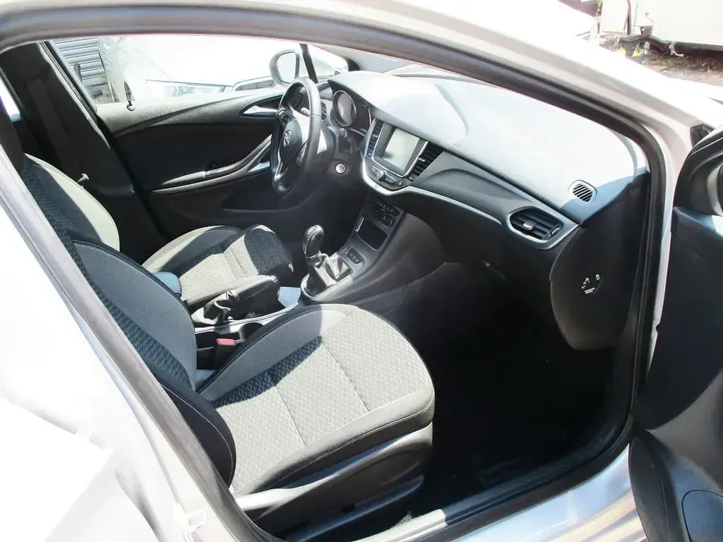 Gebraucht Opel Astra Edition 105 PS (77 kW) 2020 Silber Kombi