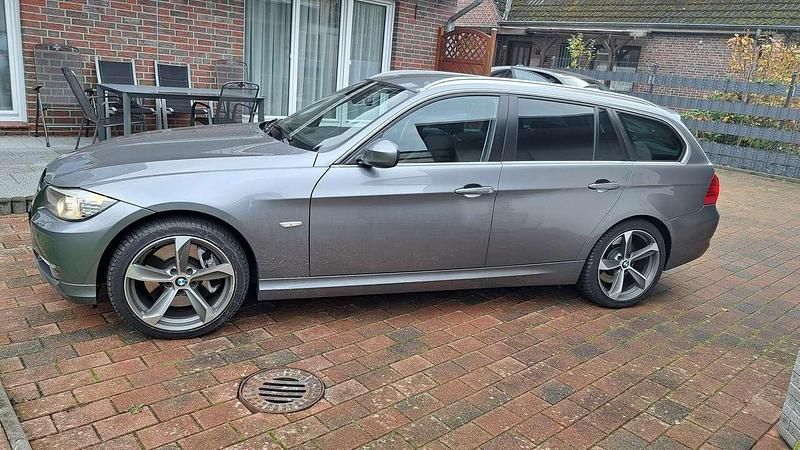 Gebraucht BMW 335 Exclusive 306 PS (225 kW) 2011 Silber Kombi