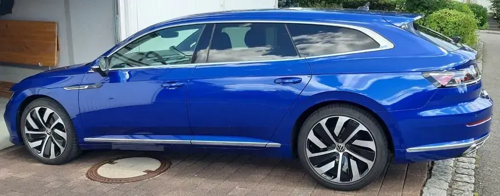 Gebraucht VW Arteon R-line 190 PS (139 kW) 2022 Blau Limousine