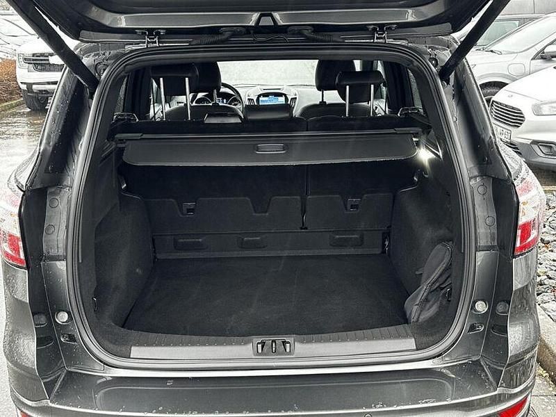 Gebraucht Ford Kuga ST-Line 150 PS (110 kW) 2019 Magneticgr (grau) (metallic) SUV